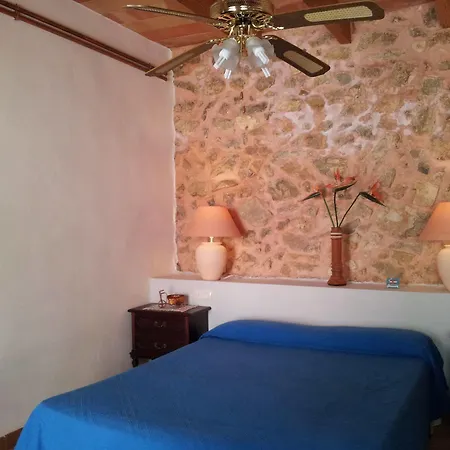 Es Picot Farm stay *