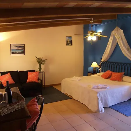 Es Picot Farm stay